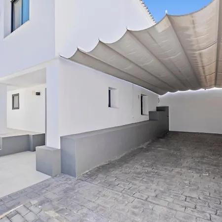 Amazing In El Faro Villa *