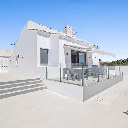 Amazing In El Faro Villa Fuengirola