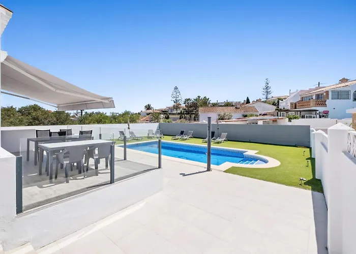 Amazing In El Faro Villa Fuengirola